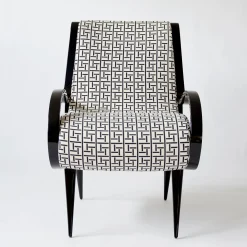 Extroverso Armchairs<Eclipse armchair in black and white fabric