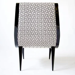 Extroverso Armchairs<Eclipse armchair in black and white fabric