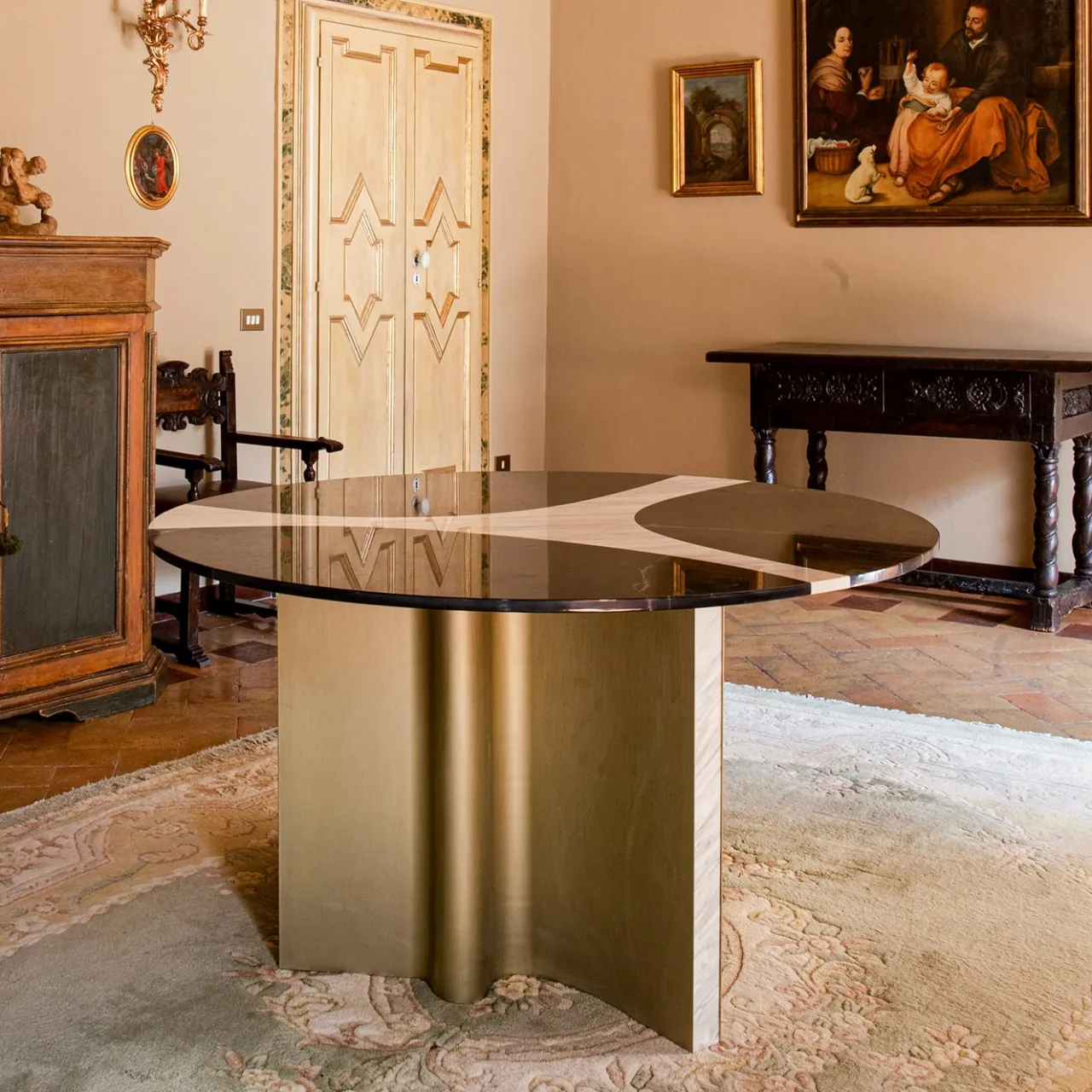 L'Eccesso Dining Tables<Edurne Marble Dining Table by Paolo Ciacci