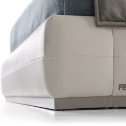 Franco Bianchini Beds<Elegance Boiserie White Leather & Sycamore Wood Bed