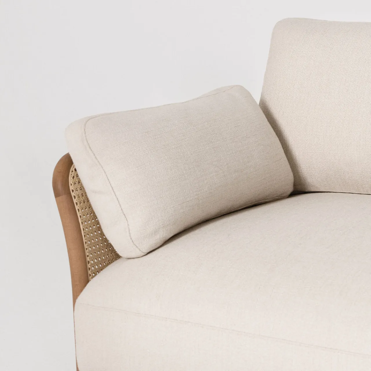 Gebrüder Thonet Vienna GmbH (GTV) – Wiener GTV Design Sofas<Ellipse Organic White Modular Sofa by Chiara Andreatti
