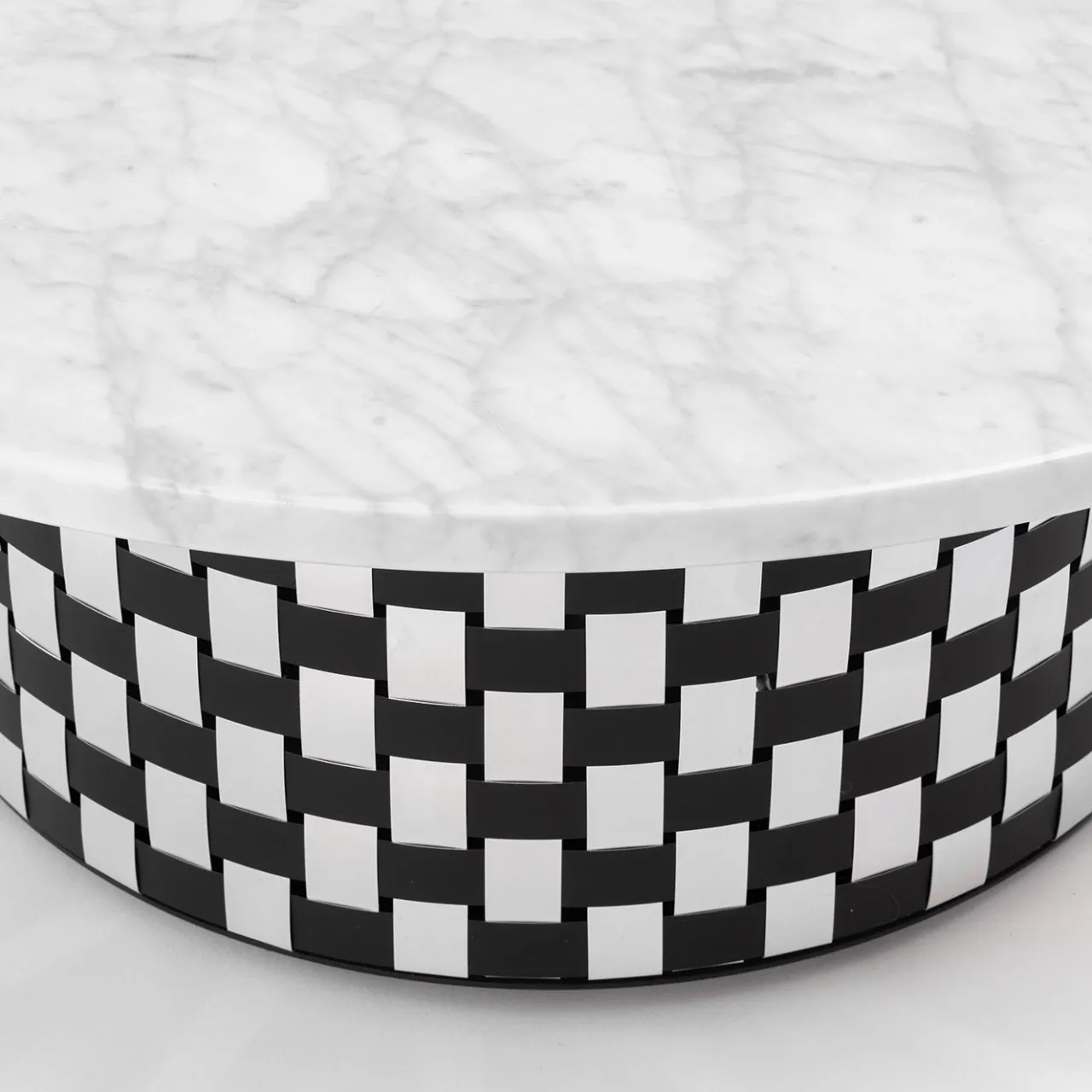 Splot Design Coffee Tables<Emera Black and White Coffee Table