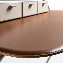 Enrico Pellizzoni Desk & Writing Tables<Enea Desk by Studio Nove.3