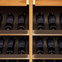 Casa Covre Bar Cabinets<Eno Brown Leather Wine Cabinet