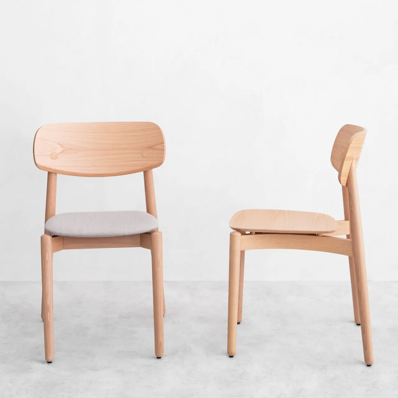 Bedont Chairs<Fizz Chair in Beech with Upholstered Seat by Lorenz+Kaz