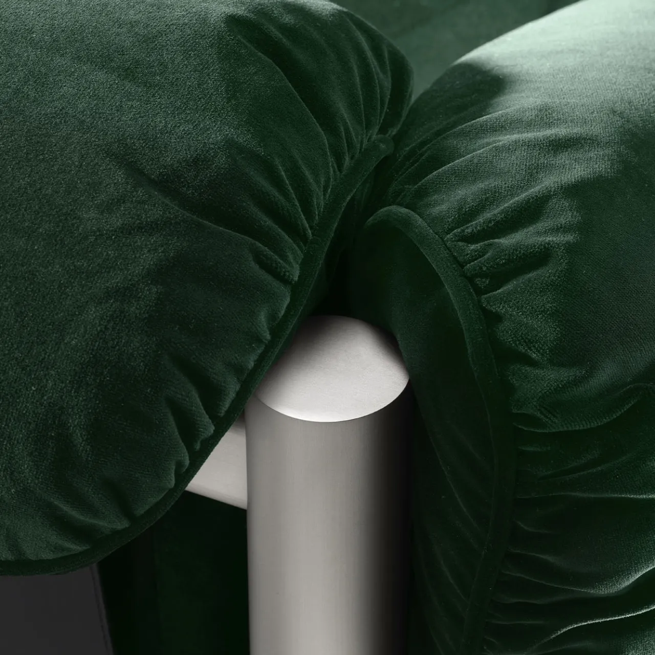 Ghidini 1961 Sofas<Flo Green Velvet 4-Seater Sofa by Lorenza Bozzoli