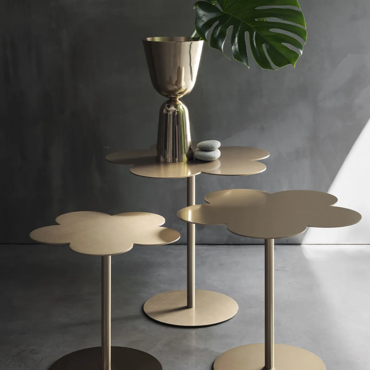 Ghidini 1961 Side Tables<Flowers Satin Brass Medium Side Table By Stefano Giovannoni