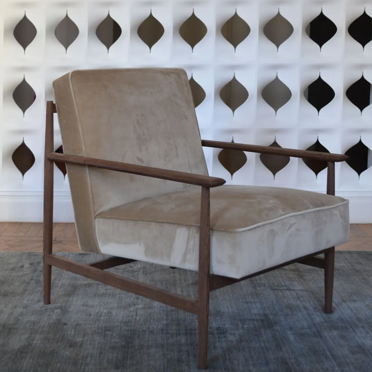 mg12 by Monica Geronimi Armchairs<Gaia Gray-Brown Velvet Armchair