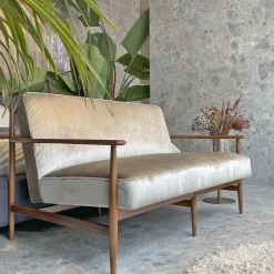mg12 by Monica Geronimi Sofas<Gaia Walnut Loveseat