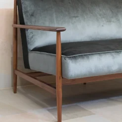 mg12 by Monica Geronimi Sofas<Gaia Walnut Sofa