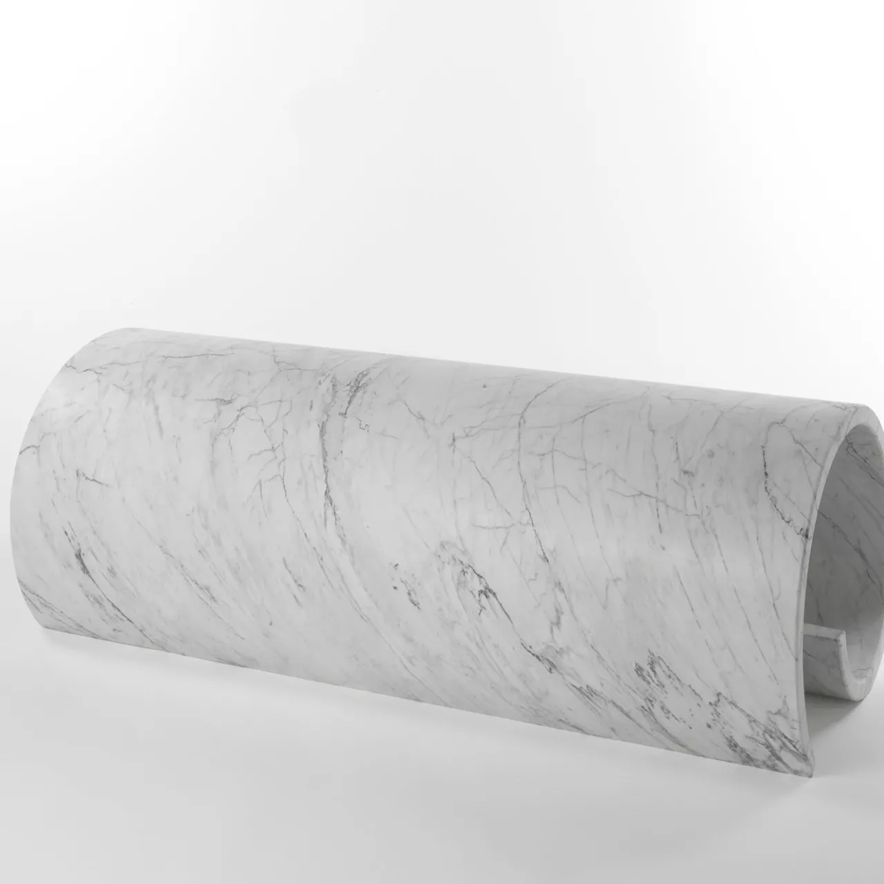 Salvatori Benches<Girella Scultpure Bench by Ron Gilad