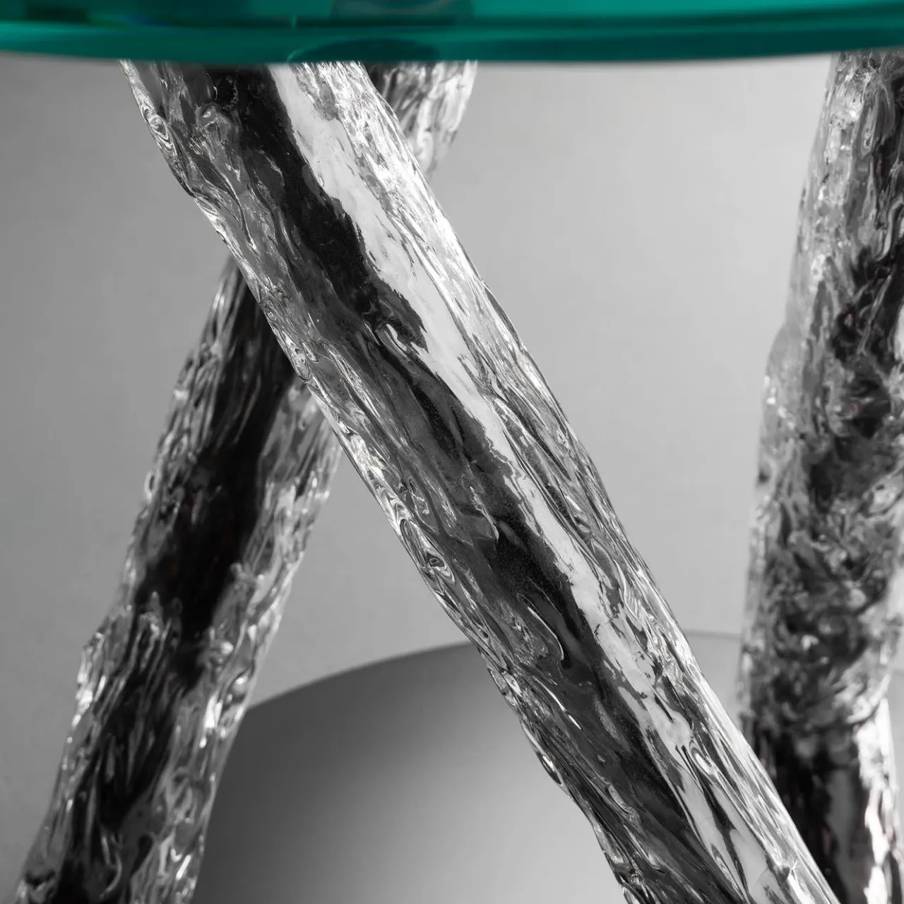 Ros Italia Interiors Dining Tables<Glass Table With Circular Glass Top and Twisted Legs