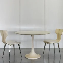 Extroverso Dining Tables<Goatskin Flute Round White Pedestal Table