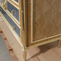 S&L Interni Dressers<Gold Leaf Chest of Drawers