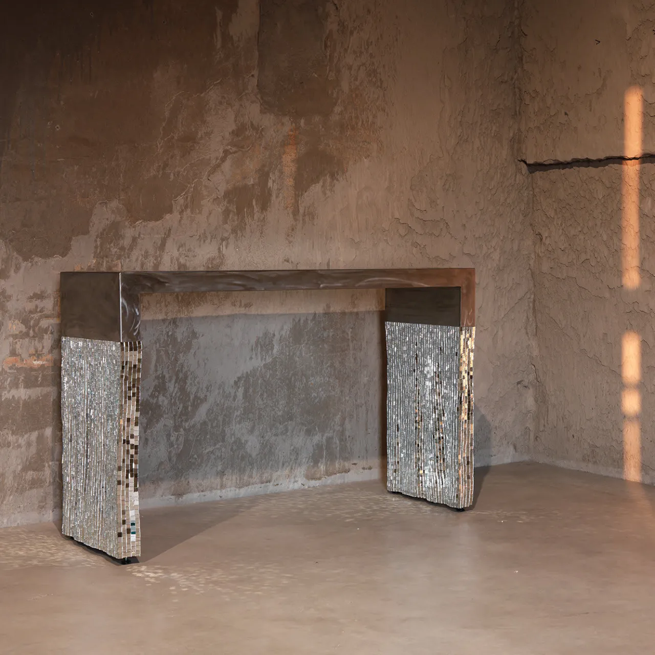 Davide Medri Consoles<Goodvibration Console