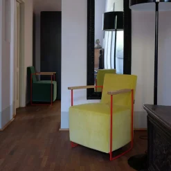 Epònimo Armchairs<Gotham Small Yellow Velvet Armchair