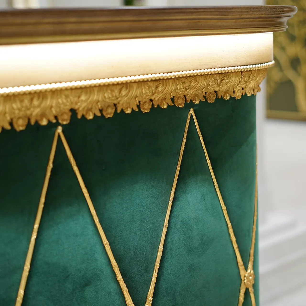 CG Capelletti Consoles<Green and Gold Bar Console