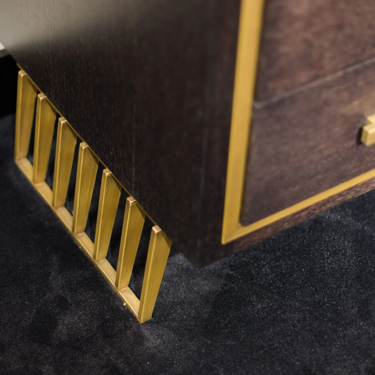 Inedito / Asnaghi Dressers<Hamptons Metal Dresser