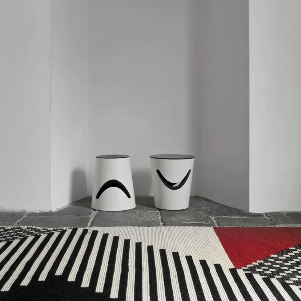 Extroverso Stools<Happy&Grumpy Set of 2 Stools By Sakura Adachi