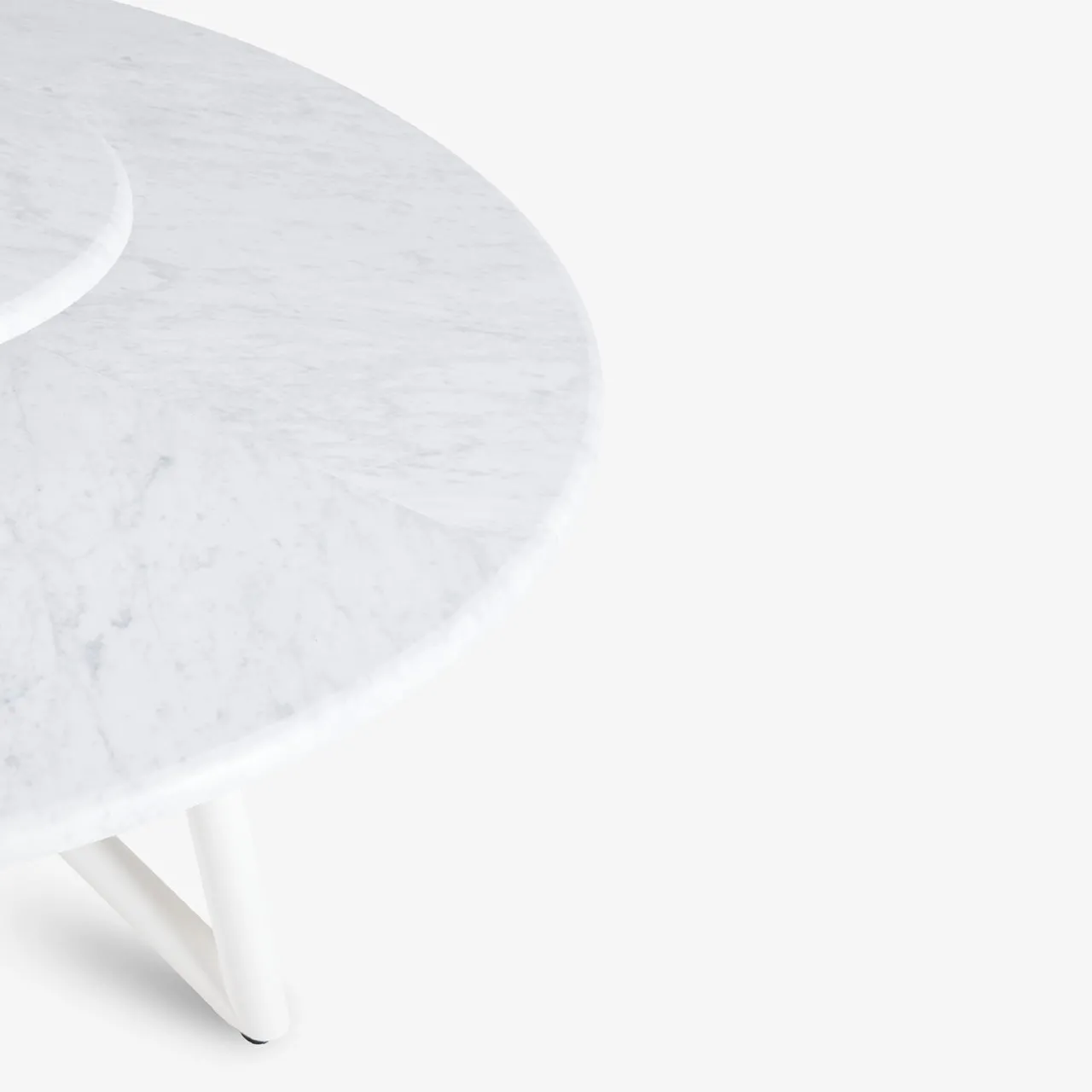 Veltha Outdoor Stone Design Outdoor Dining Tables<Hermu 230 round white carrara marble and white steel outdoor dining table