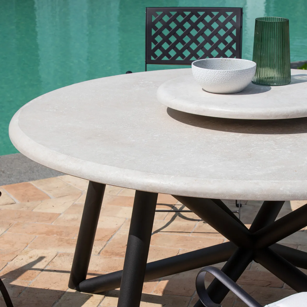 Veltha Outdoor Stone Design Outdoor Dining Tables<Hermu 150 Travertino Stone and Brown Steel Outdoor Dining Table