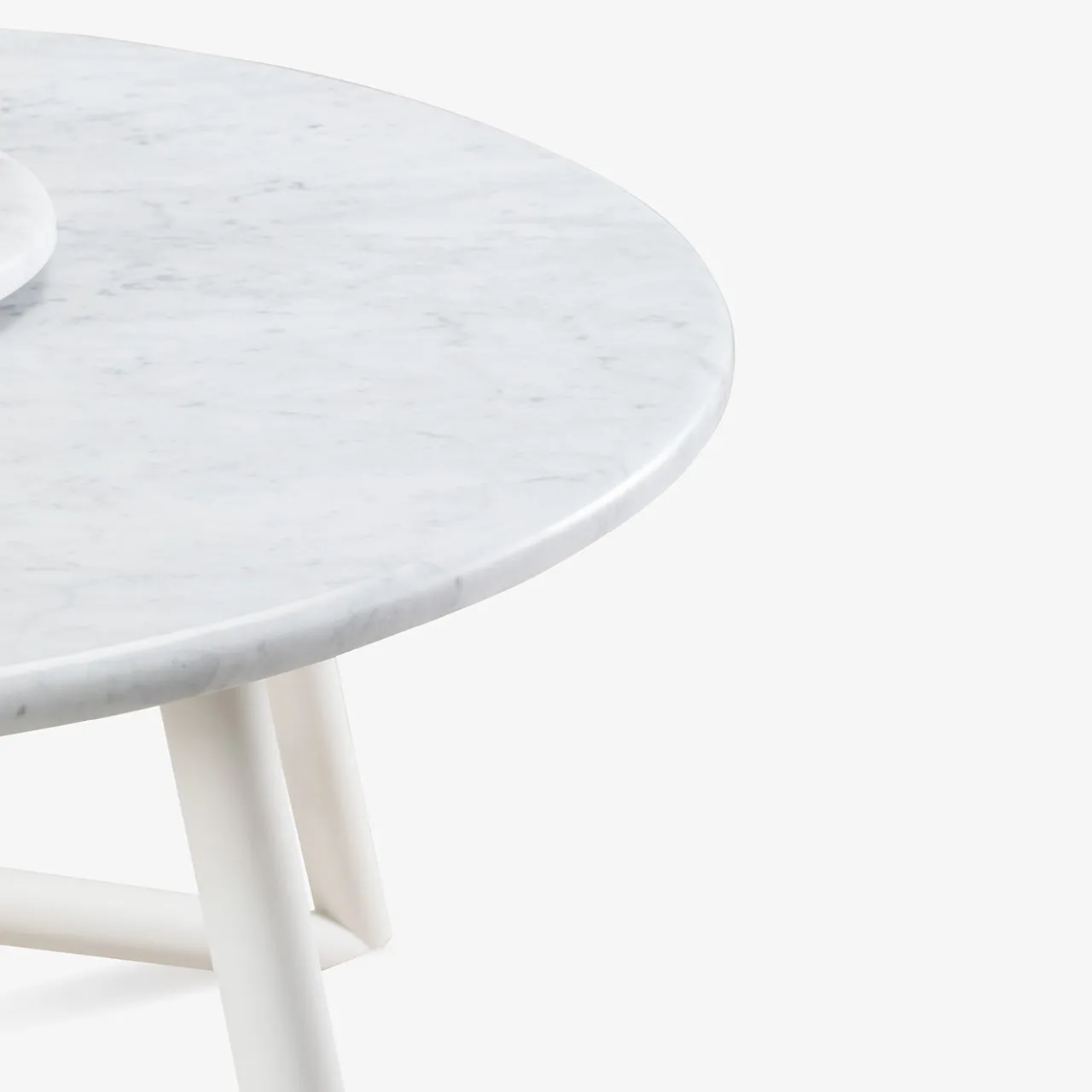 Veltha Outdoor Stone Design Outdoor Dining Tables<Hermu 150 white carrara marble and steel outdoor dining table