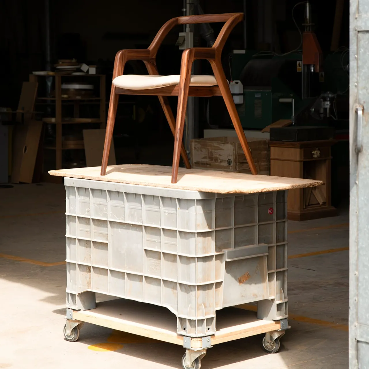Dale Italia Chairs<In breve chair