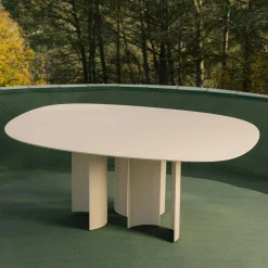 Marco Ripa Outdoor Dining Tables<India Sasso Light Yellow Metal In & Outdoor Dining Table