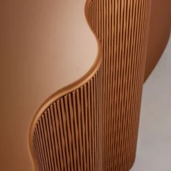 Laura Meroni Consoles<Infinity Console