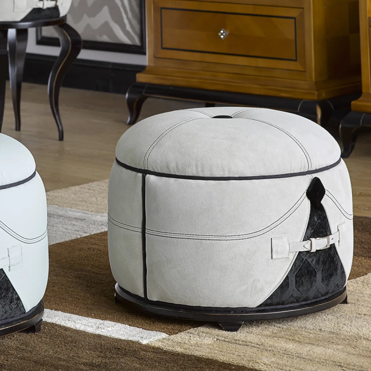 Morello Gianpaolo Ottomans & Poufs<Infinity Uranus Pouf