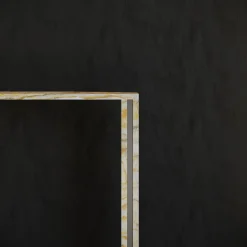 L'Eccesso Consoles<Innis Gold Marble Console with metal insert