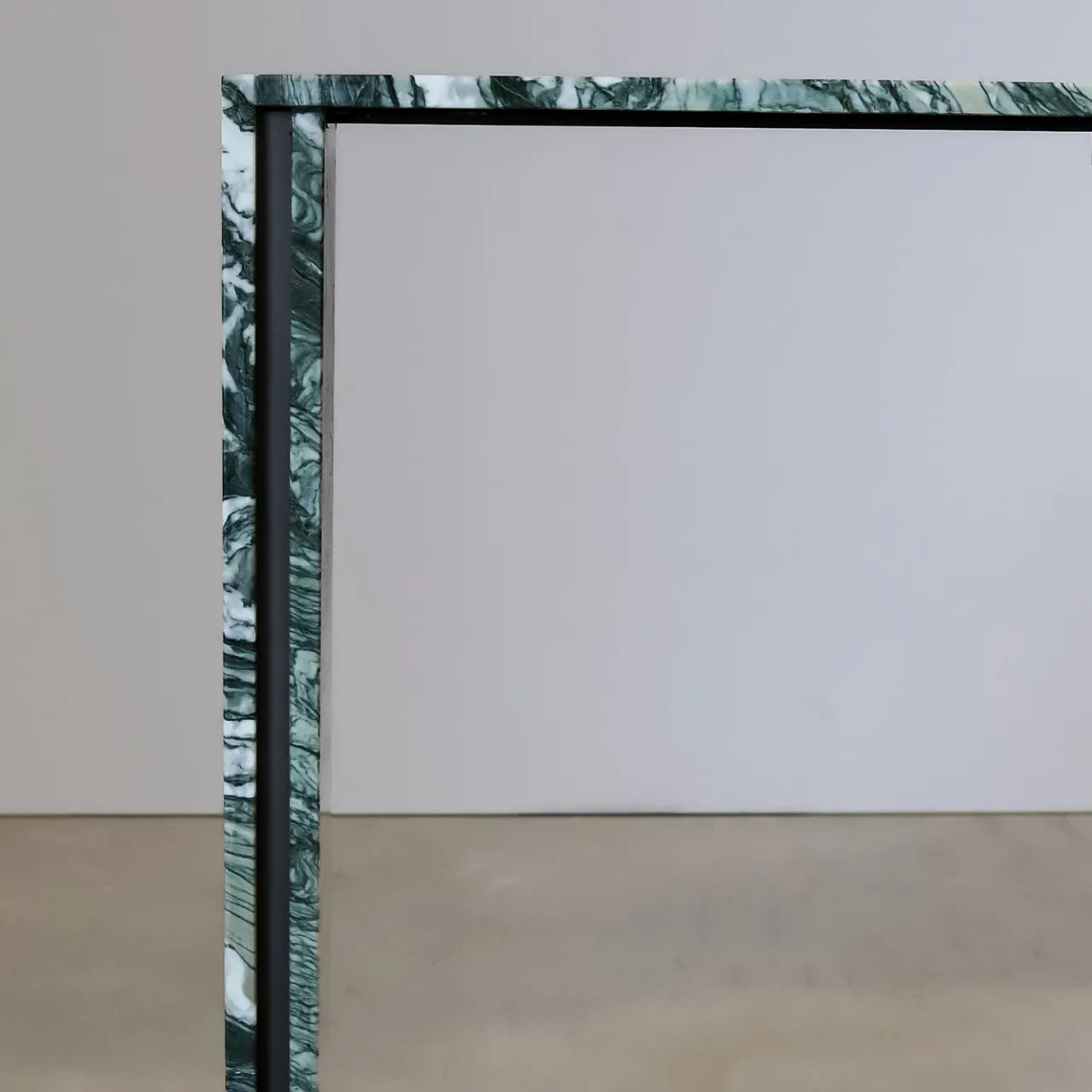 L'Eccesso Consoles<Innis Green Marble With Metal Insert Console