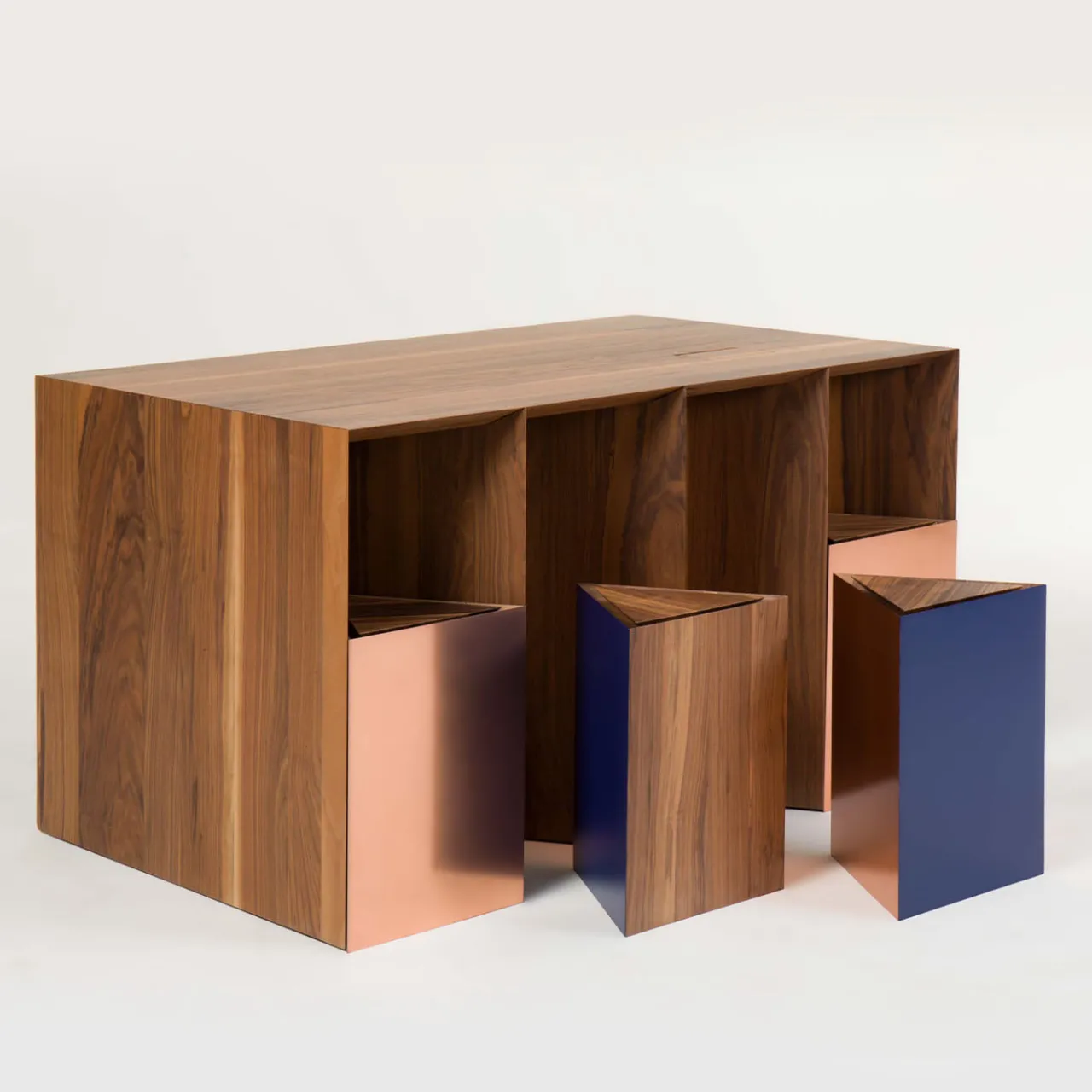 Studio Cale Desk & Writing Tables<Intarsio Walnut Desk with Triangular Stools