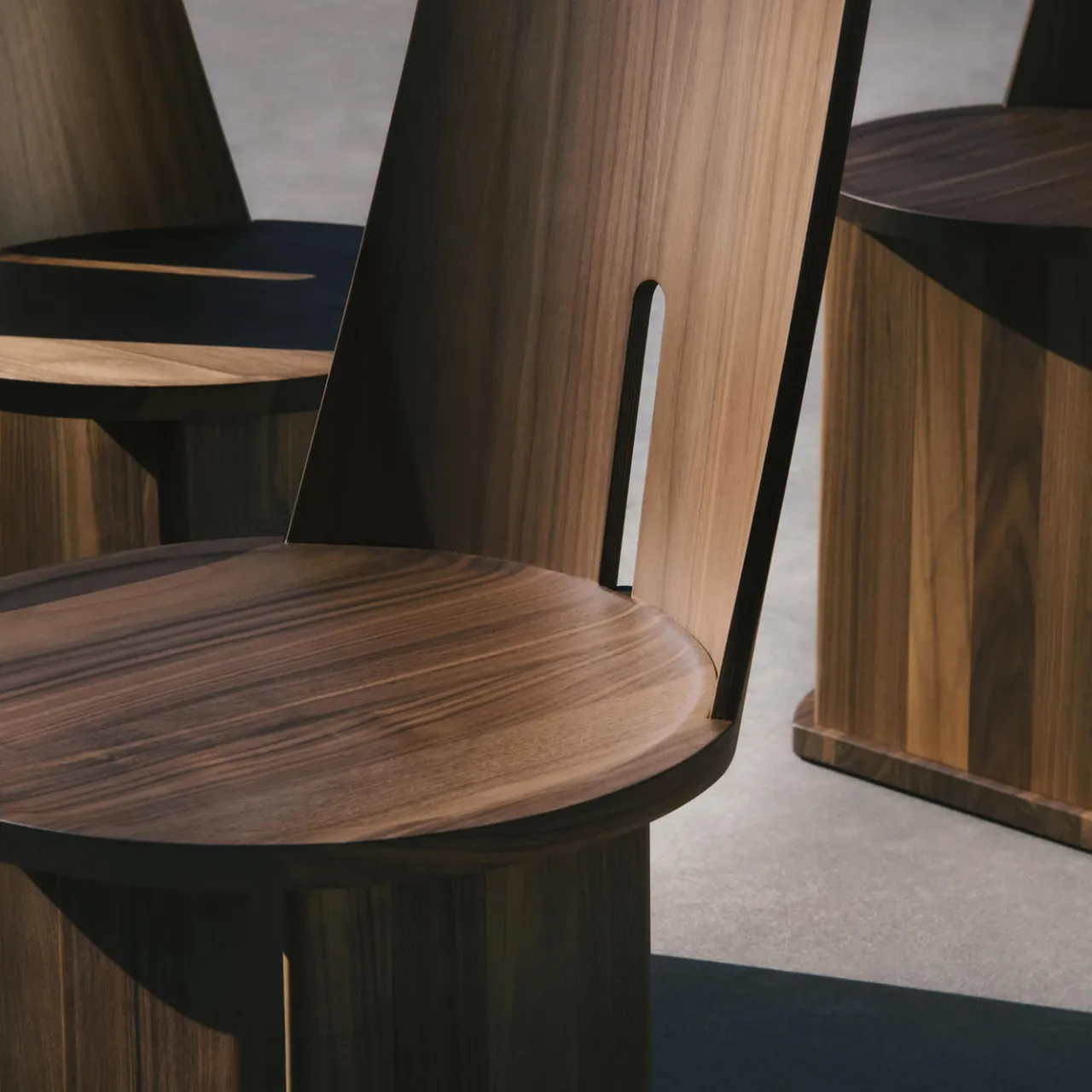 La Manufacture Chairs<Intersection Chair by Neri&Hu