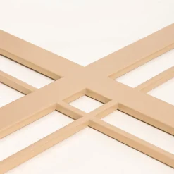 Splot Design Bistro Tables<Intersection White & Champagne Bistro Table