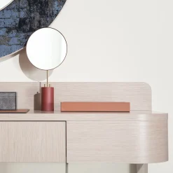 UNO Contract Desk & Writing Tables<Iside Light Console by Ciarmoli Queda Studio