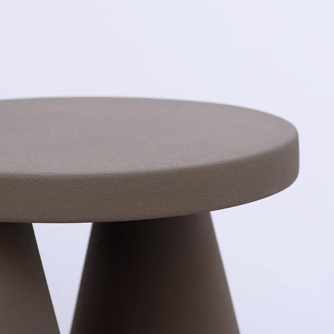 Portego Side Tables<Isola Purple Ceramic Side Table by Cara/Davide