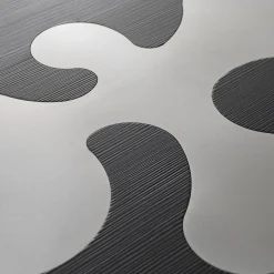 Albedo Coffee Tables<ISOLE 1 Black and Matte Metal Round Coffee Table