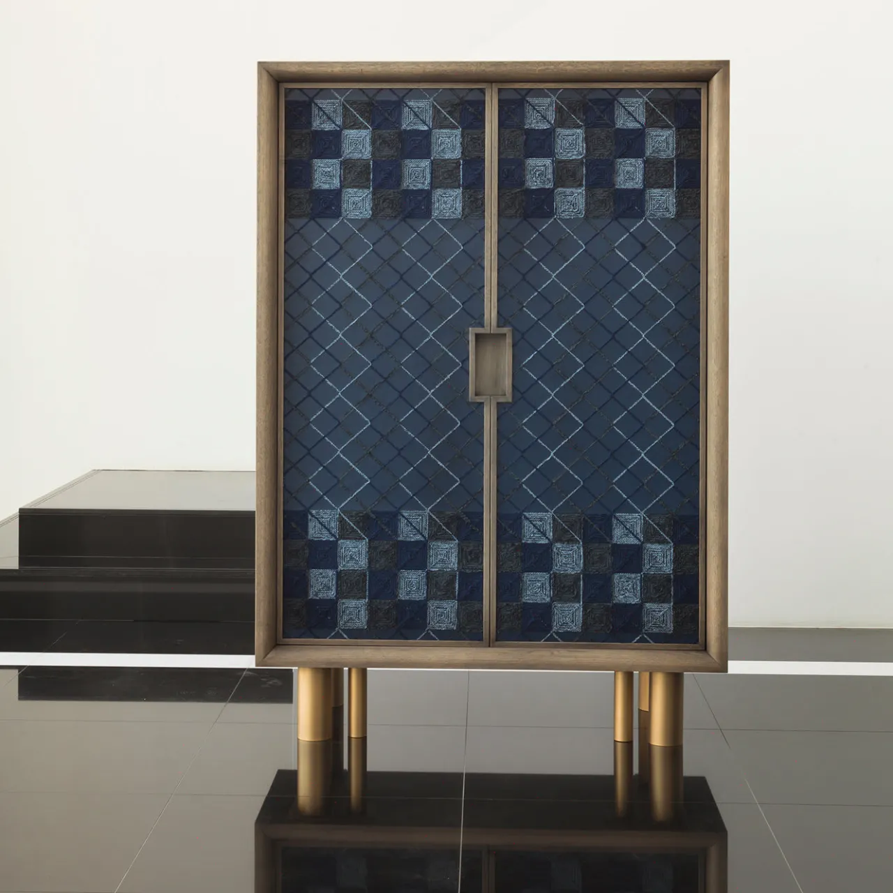 Chiara Provasi Cabinets<Ivo Blue Cabinet