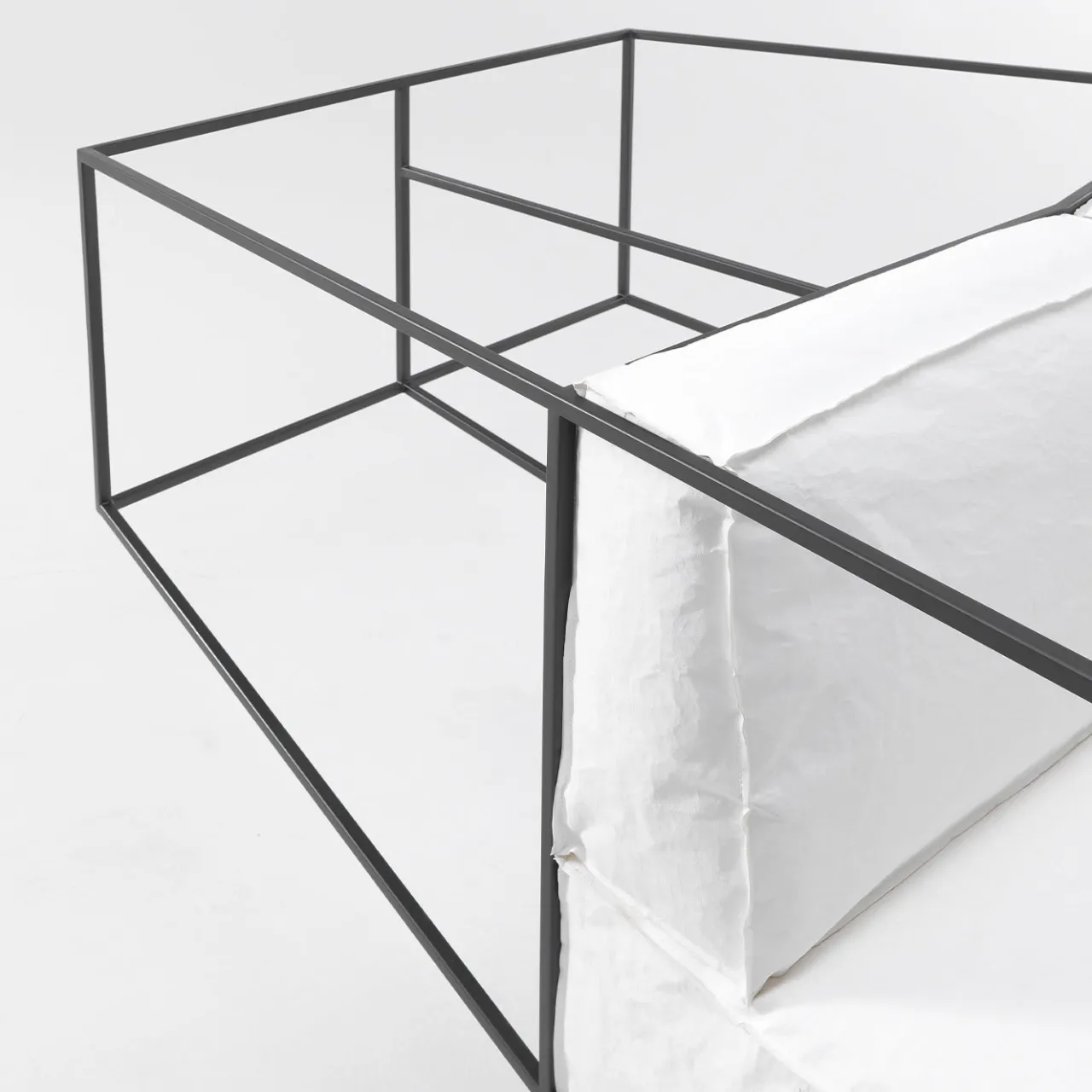 JCP Universe Sofas<IXORB Sofa by Alessandro Zambelli