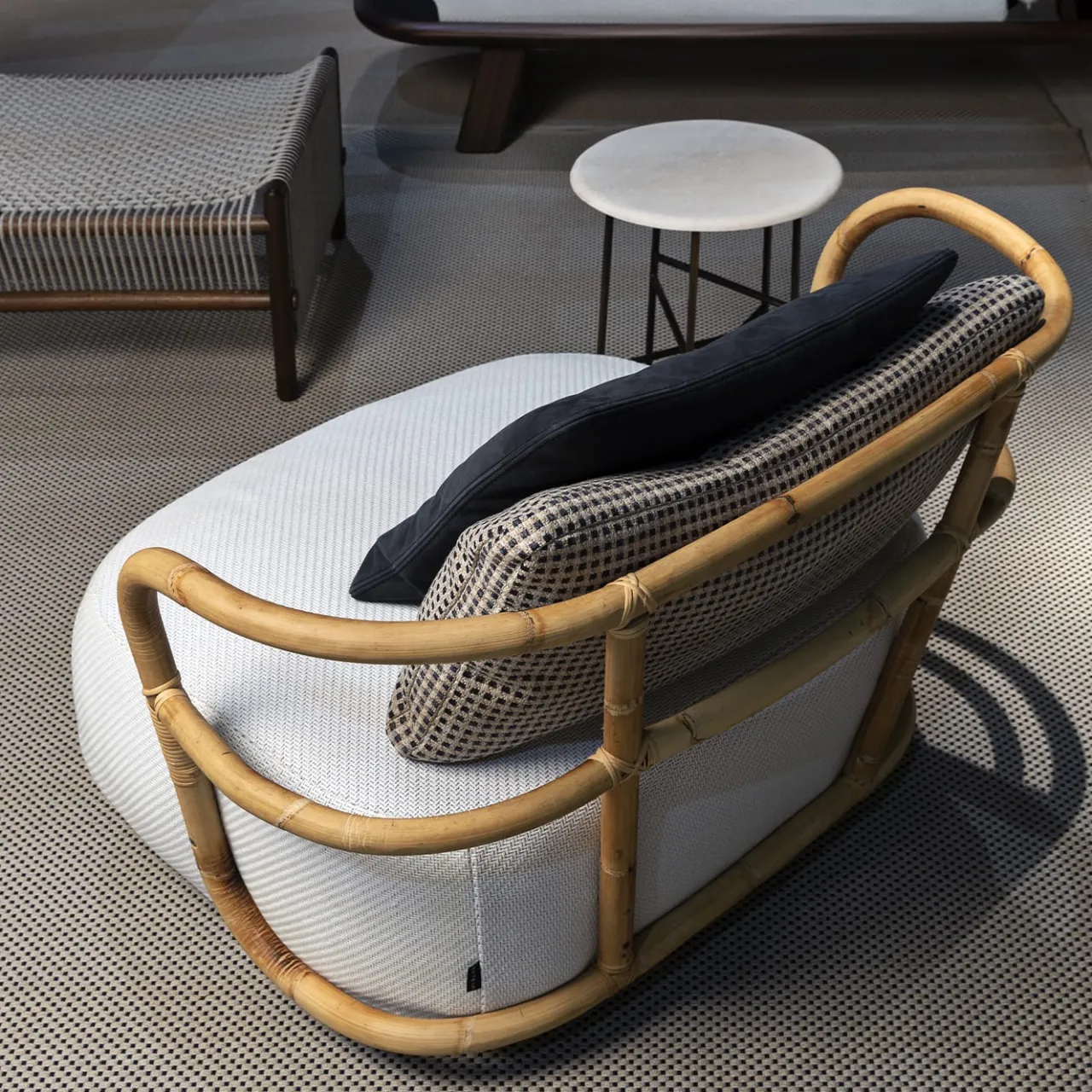 Exteta Outdoor Armchairs<Jungle Large Low White Armchair by Massimo Castagna