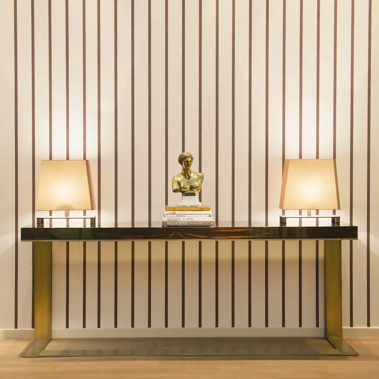 DOM Edizioni Consoles<Kelly Console with Satin Finish