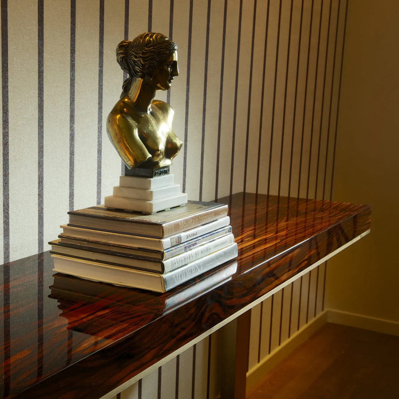 DOM Edizioni Consoles<Kelly Console with Satin Finish