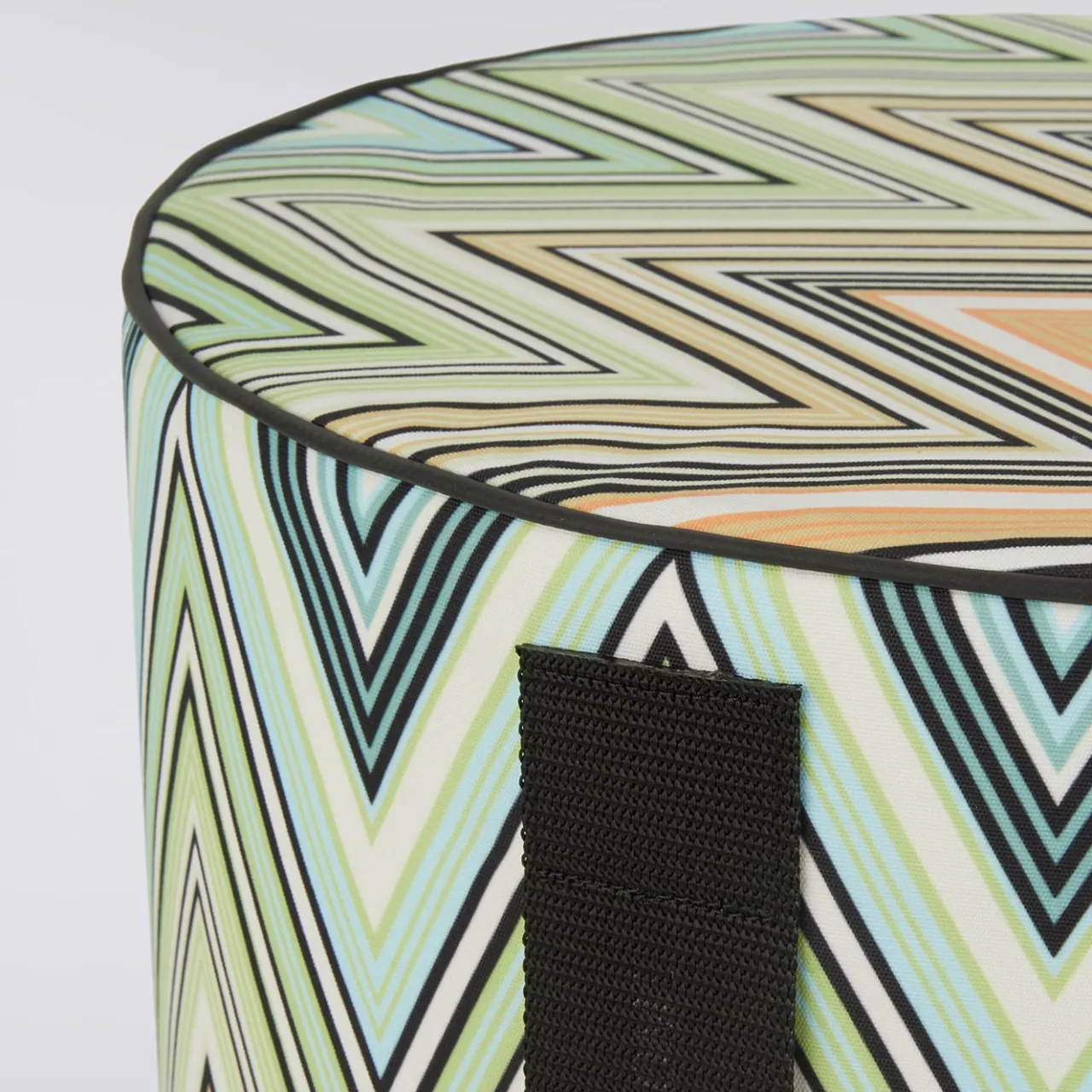 Missoni Home Collection Outdoor Chairs & Stools<Kew Cylindrical Zigzag Pattern Outdoor Pouf #4