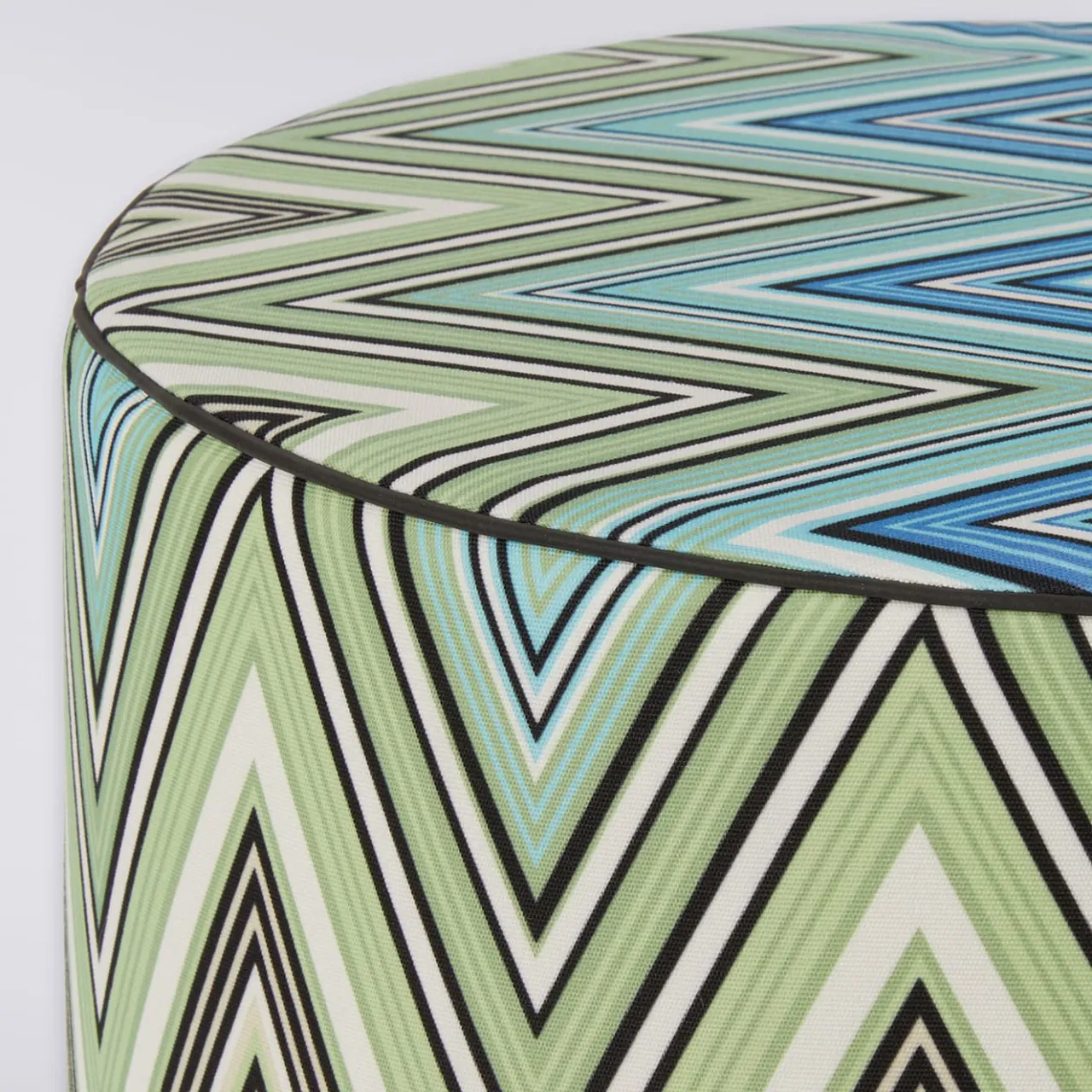 Missoni Home Collection Outdoor Chairs & Stools<Kew Cylindrical Zigzag Pattern Outdoor Pouf #2