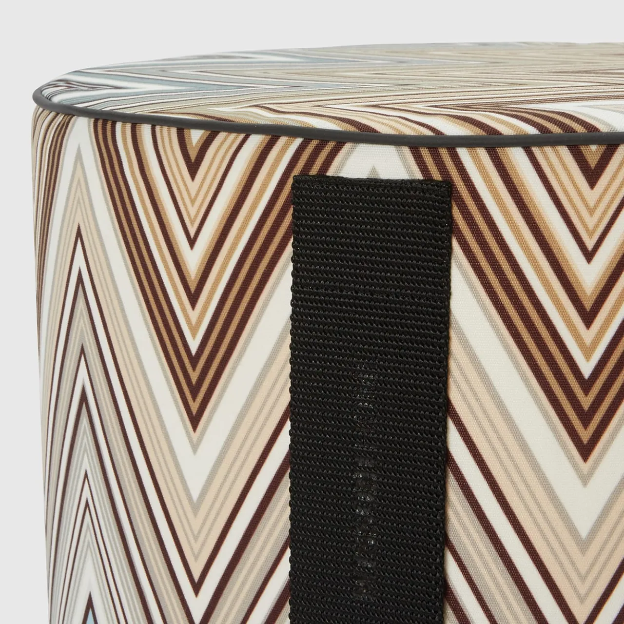 Missoni Home Collection Outdoor Chairs & Stools<Kew Cylindrical Zigzag Pattern Outdoor Pouf #1