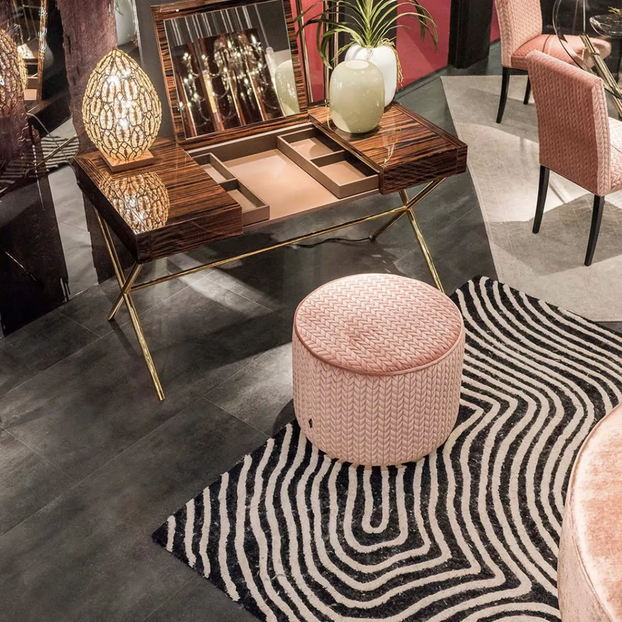 VGnewtrend Ottomans & Poufs<Kidman Pink Pouf