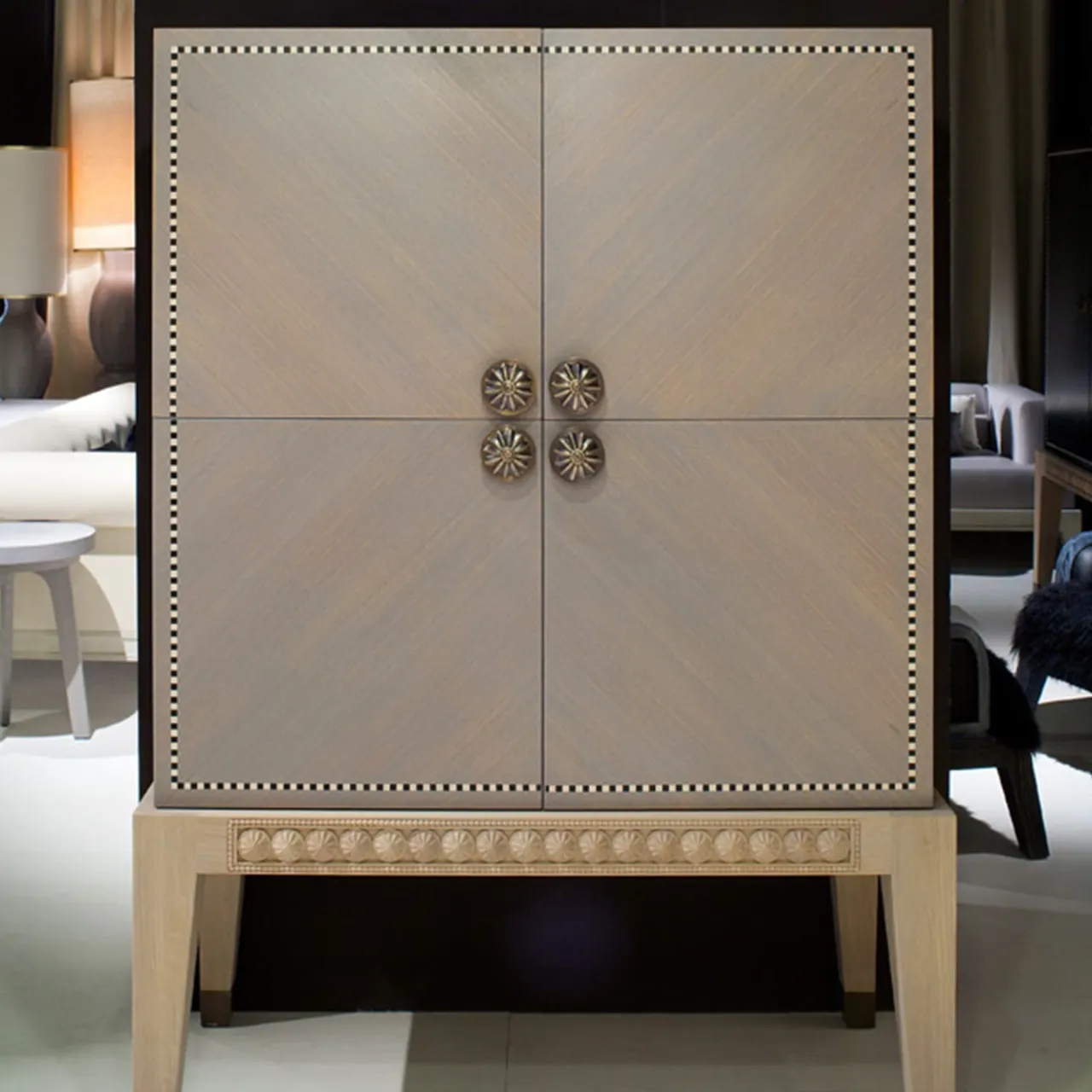 Fratelli Boffi Cabinets<Kimbolton/O Cabinet by Archer Humphryes Architects