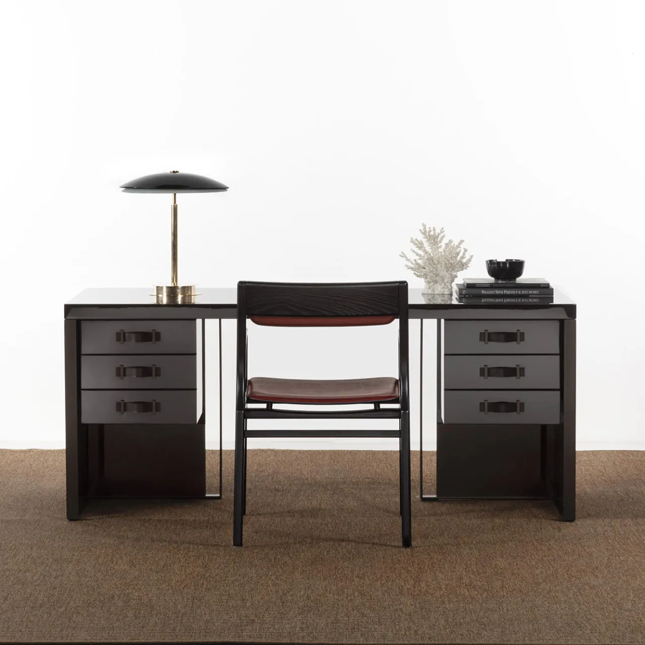 Galimberti Nino Desk & Writing Tables<Kobe cocoa glossy lacquered finish ash wood 6-Drawer Desk