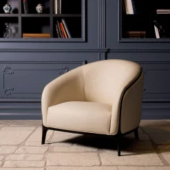 Mantellassi 1926 Armchairs<Koral off white armchair with black lacquered frame